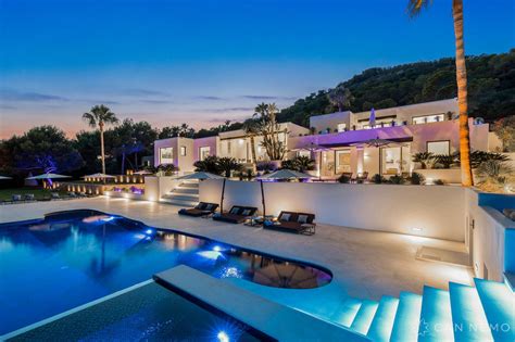 Ibiza Villas ☀️ Best Villas in Ibiza (Trusted by 1000+ Clients)